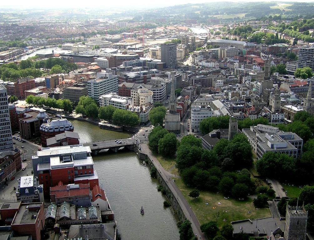 Cleyro Serviced Apartments - Harbourside Bristol Exterior foto